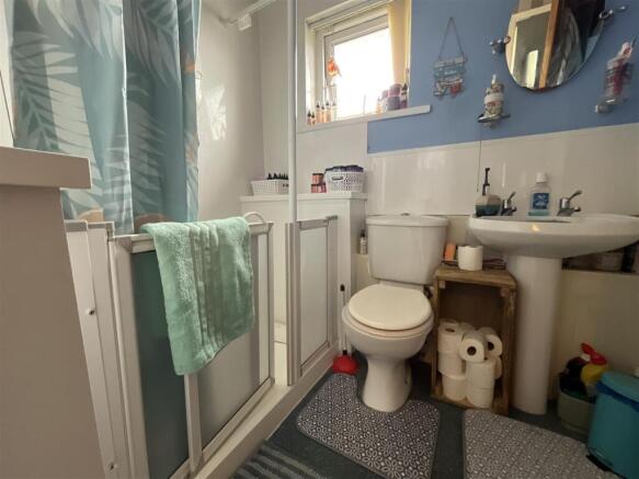 3 bed Semi-Detached for sale Image 10