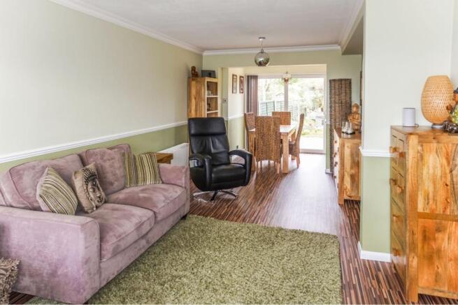 Lounge/Dining Room
