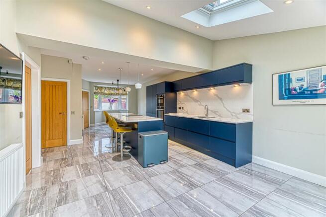 Kitchen/Dining Room