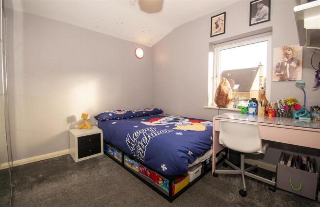 BEDROOM.jpg