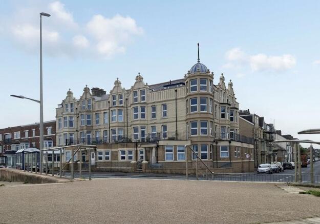 Welcome to Marine Road East
