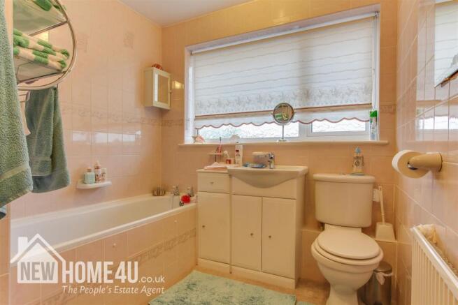 BATHROOM: