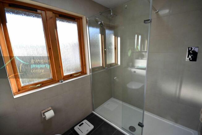 shower room 2.JPG