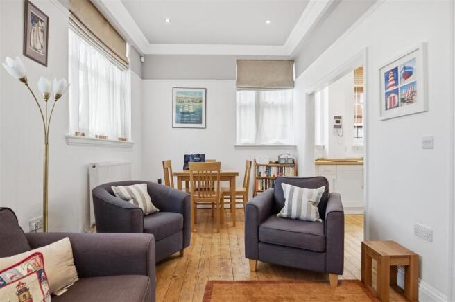 1 Eversley Court 12.jpg