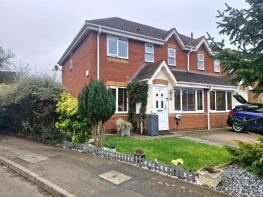 24, Highdown Close, Northampton NN4 8JT