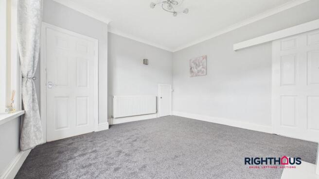 3 bed Terraced for sale Image 6