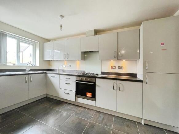 3 bed Town House for sale Image 4