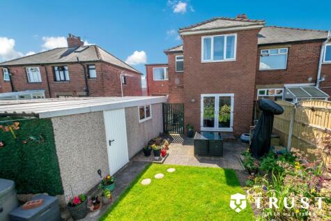 Langdale Road, Dewsbury, WF12