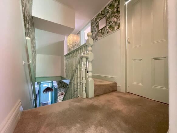 4 bed Terraced for sale Image 11