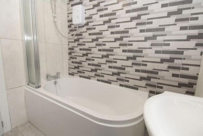 1 bed House Share to rent Image 8
