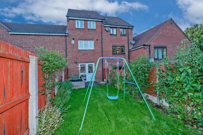 12 Almond Close (7 o