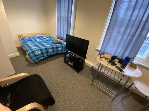 Photo 3