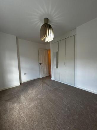 4 bed Detached to rent Image 12