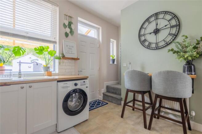 Dogford Road, Royton, Oldham, Greater Manchester, OL2 photo 4