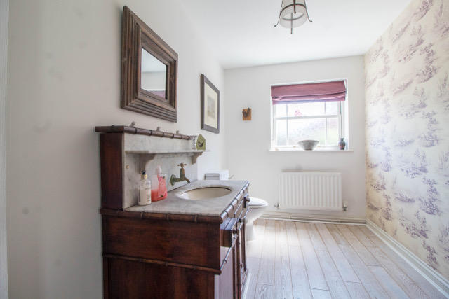 Guest Cloakroom