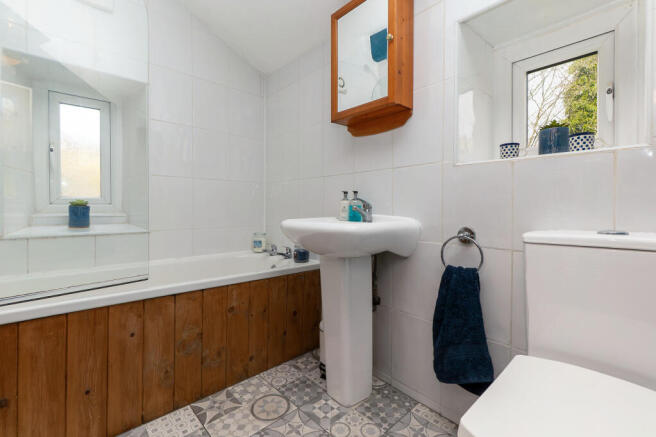 3 bed Terraced for sale Image 10
