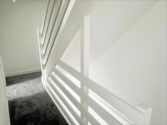 2 bed Terraced for sale Image 5