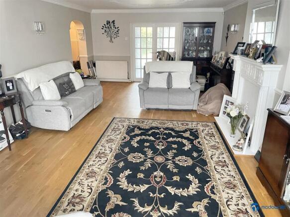 53_CrownRoad_Ilford_IG61NN (11).jpg