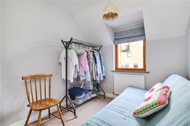 6 bed Detached for sale Image 12