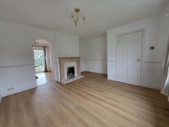 3 bed Semi-Detached to rent Image 9