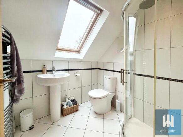 4 bed Detached to rent Image 9