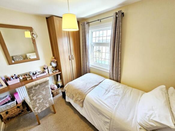 2 bed Terraced for sale Image 6