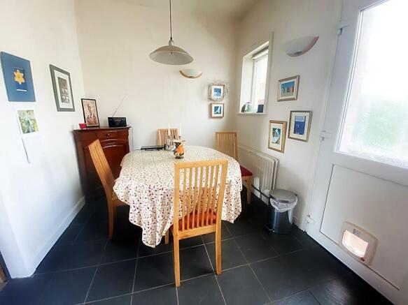 Kitchen & Dining Room