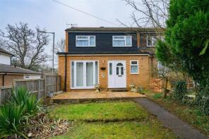 12 Piggies Place, Church Hill, Abbots Langley WD5 0RN