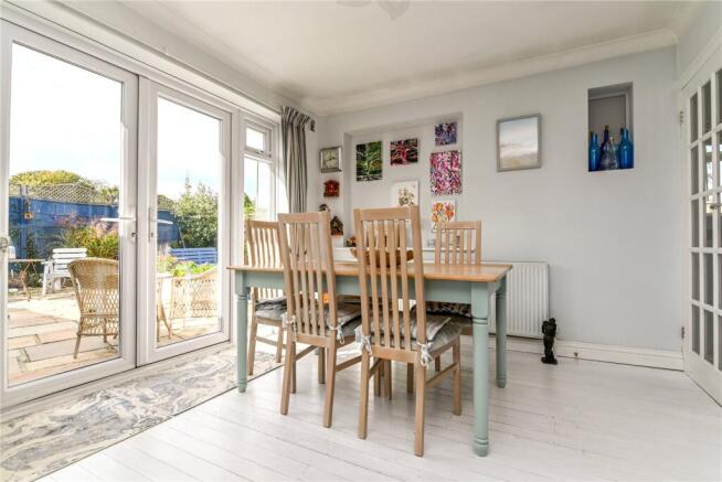 Sitting/Dining Room