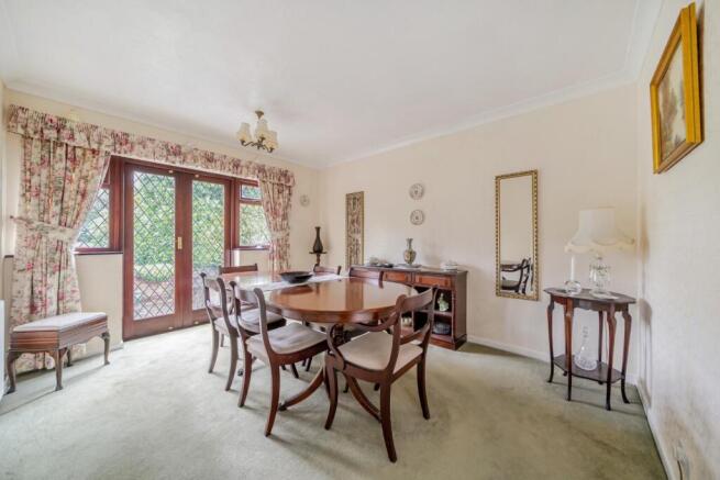 4 bed Detached for sale Image 7