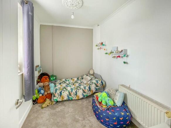 3 bed Semi-Detached for sale Image 9
