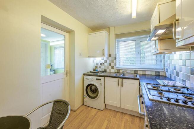 Arundel Road, Wordsley, DY8 5EJ photo 4