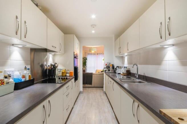 SKROWTNIAP612 - Kitchen C.jpg