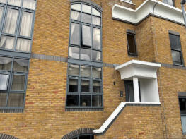 Flat B, 127, Deodar Road, London SW15 2NU
