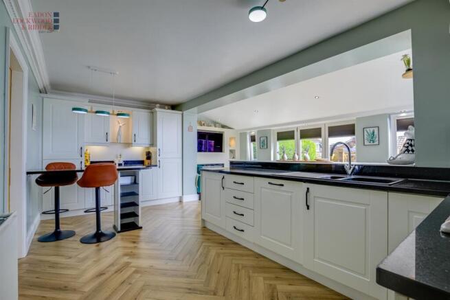 3 bed Detached for sale Image 4