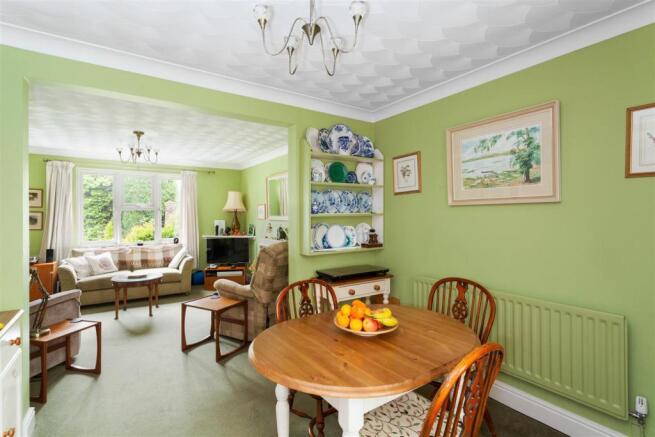 15 Martinsell Green