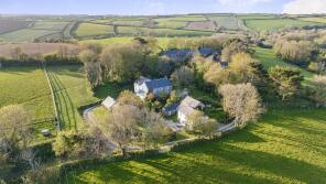 Higher Tregidden, Tregidden, St. Martin, St Martin TR12 6DS