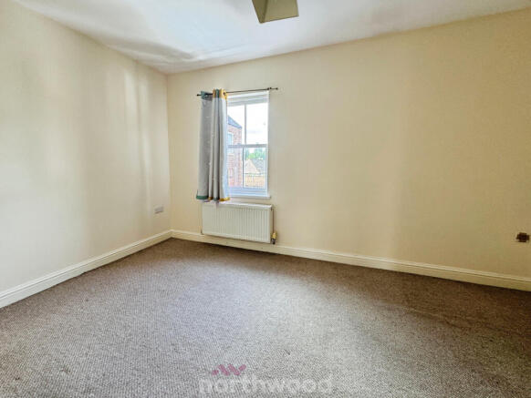 3 bed Terraced to rent Image 6