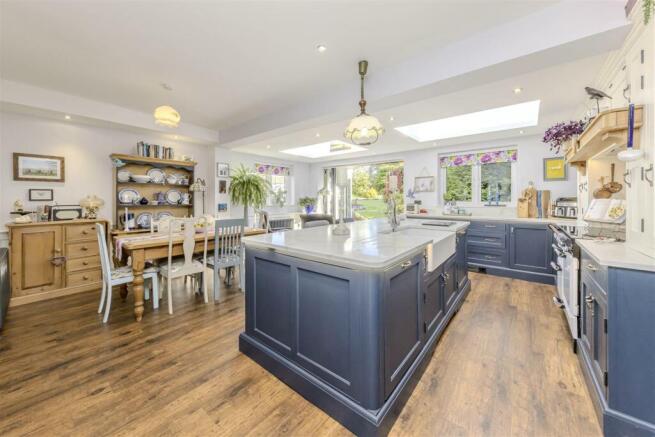 Open Plan Kitchen Dining Area