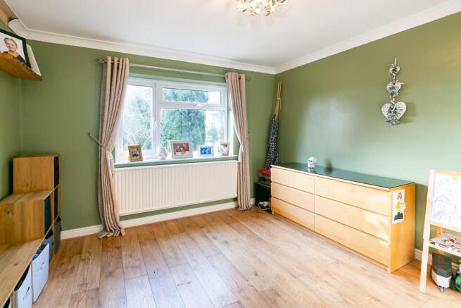4 bed Detached for sale Image 7