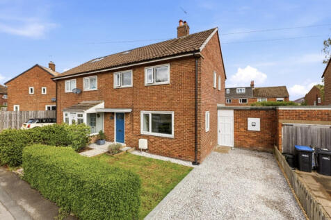 Harlow Avenue, Harrogate, HG2