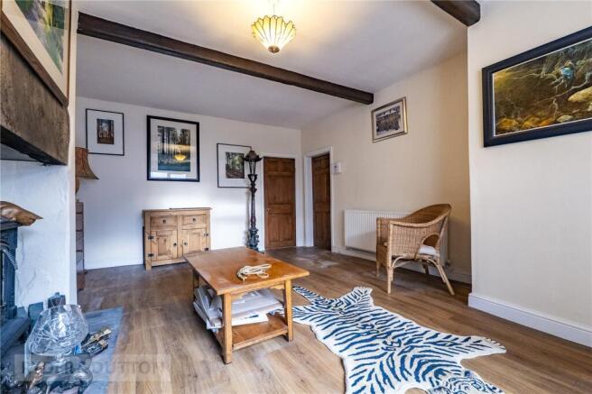 3 bed Semi-Detached for sale Image 6