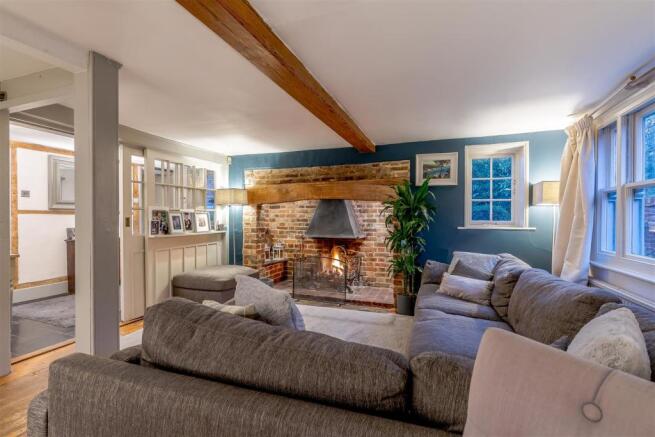 8490452-Interior02.jpg