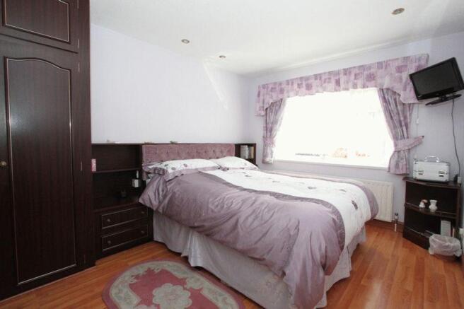 bed one p