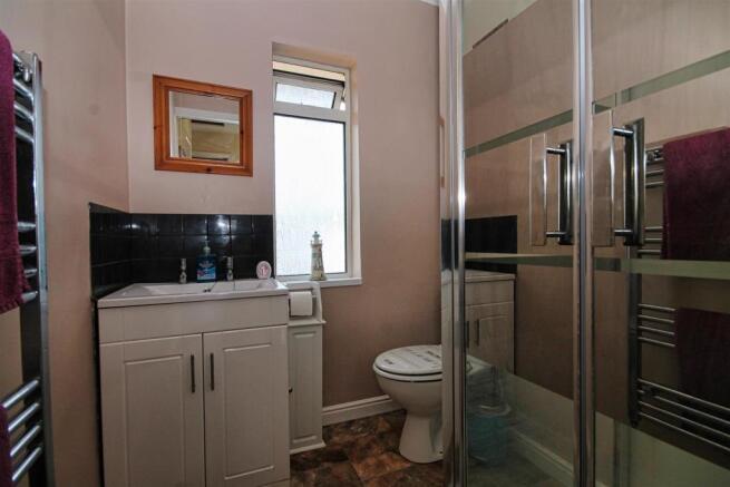 Shower Room.jpeg