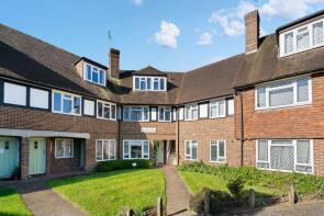 19c, Manor Court, Station Approach, Hinchley Wood, Esher KT10 0SR