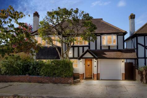 3 Whitehorse Drive, Epsom