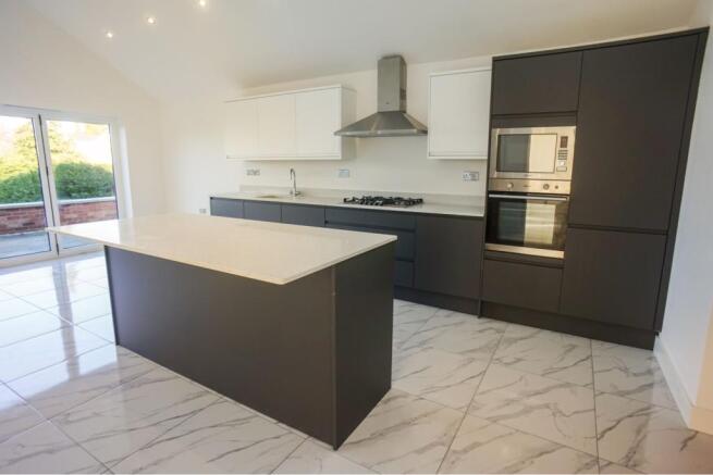 Kitchen/Dining Room