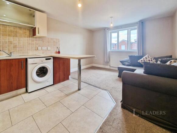 Lounge/Kitchen