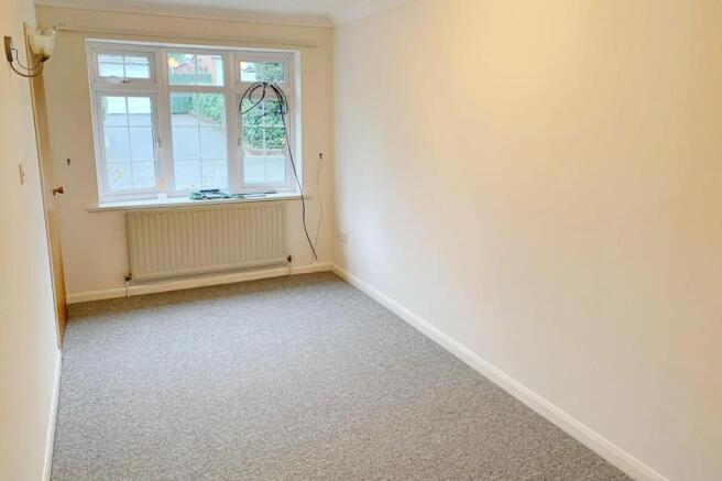 Bedroom 5/Home Offic
